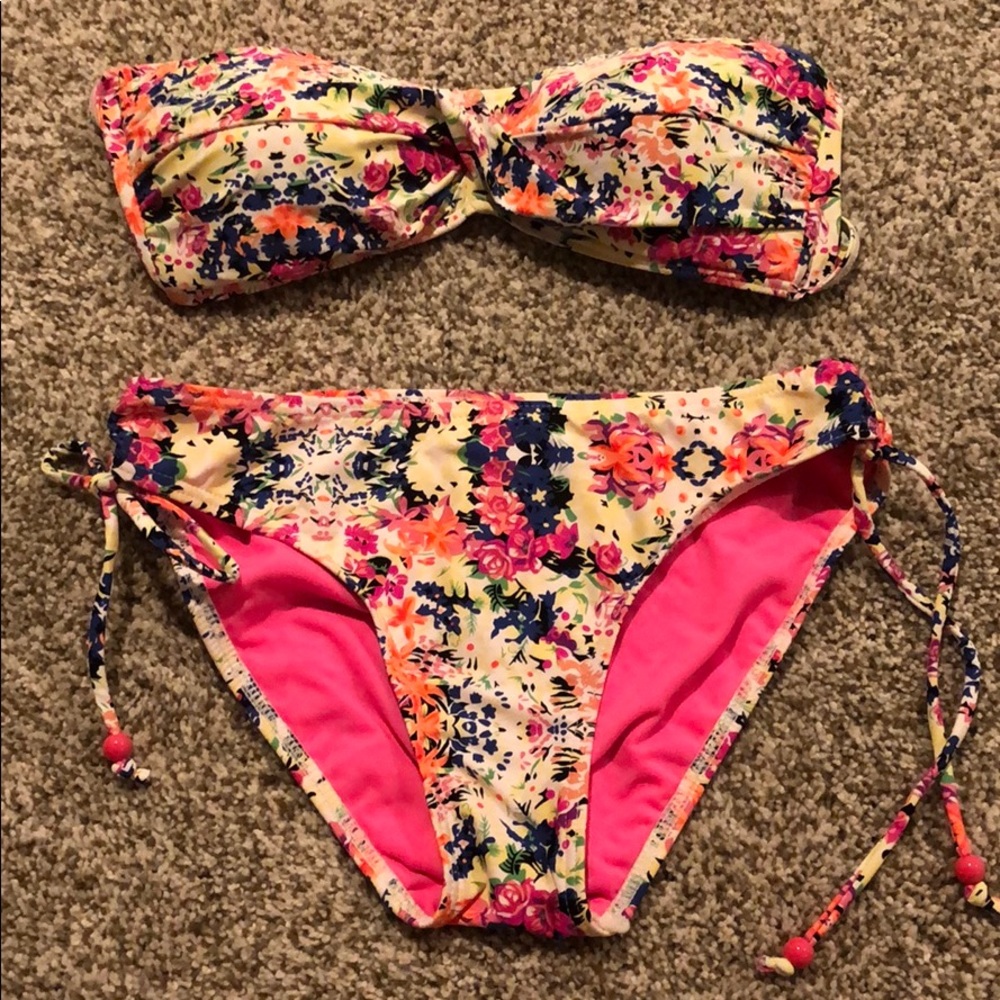 Bathing suit